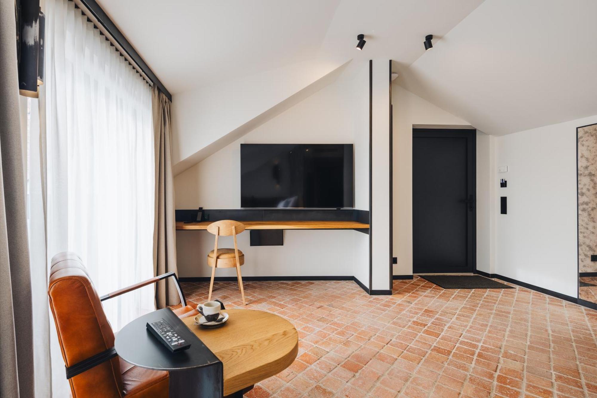 Nomadic Urban Premium Suites Krakau Exterior foto