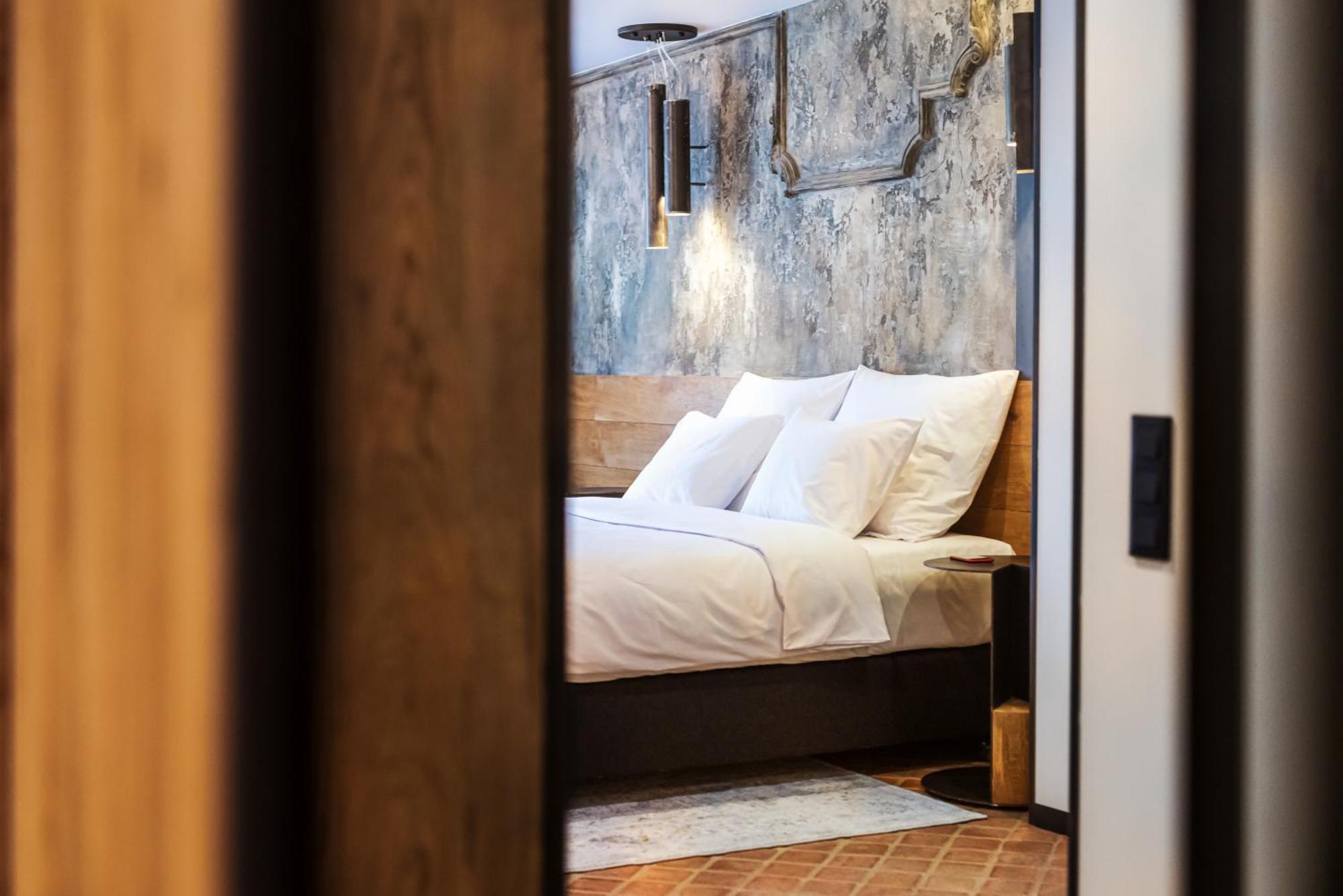 Nomadic Urban Premium Suites Krakau Exterior foto
