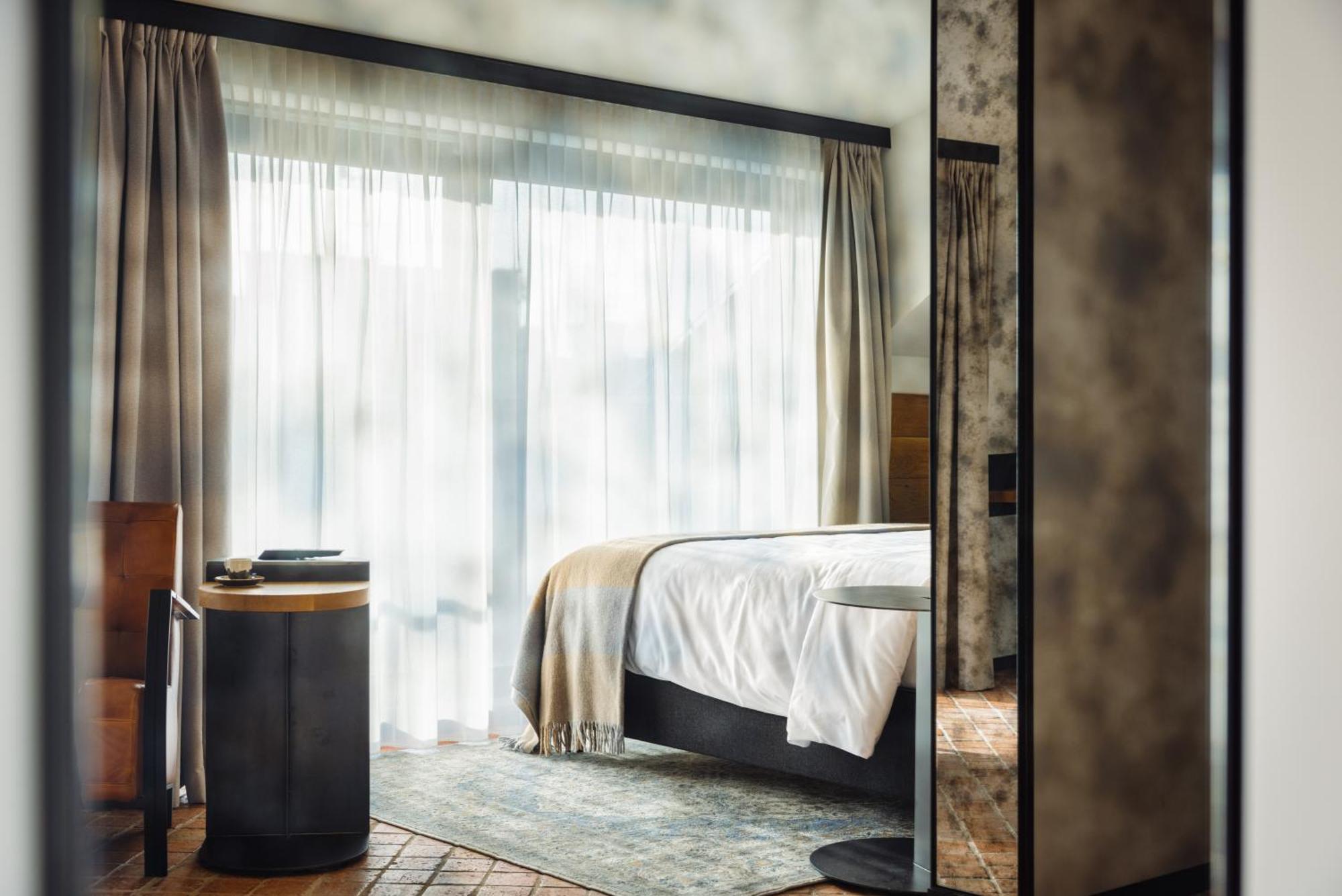 Nomadic Urban Premium Suites Krakau Exterior foto