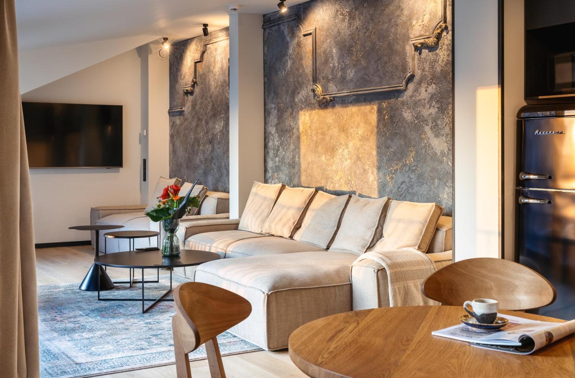 Nomadic Urban Premium Suites Krakau Exterior foto