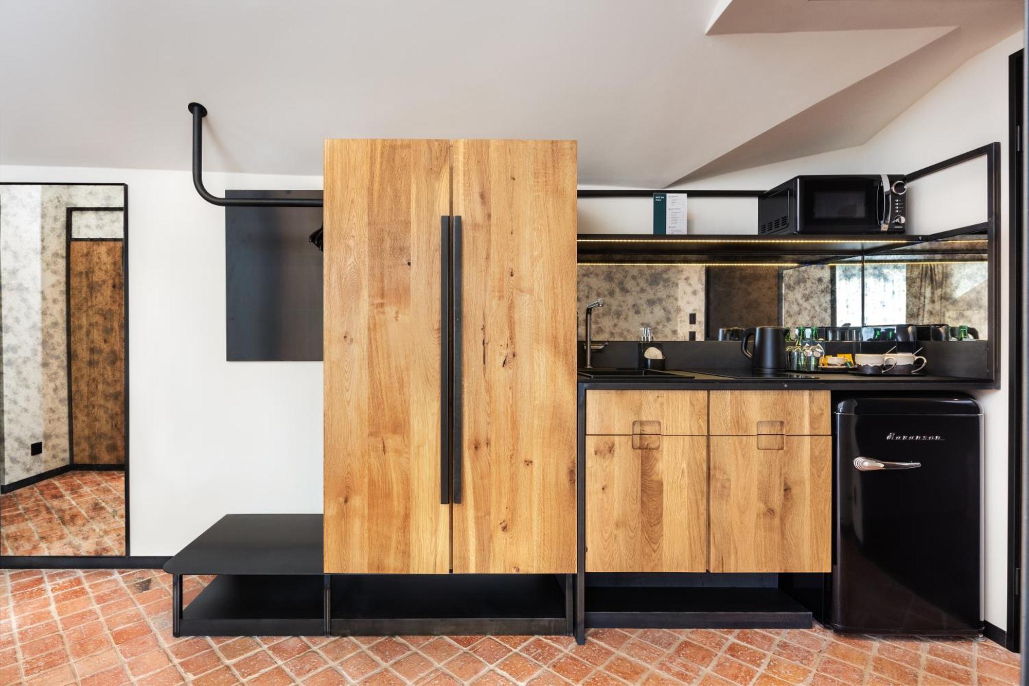 Nomadic Urban Premium Suites Krakau Exterior foto