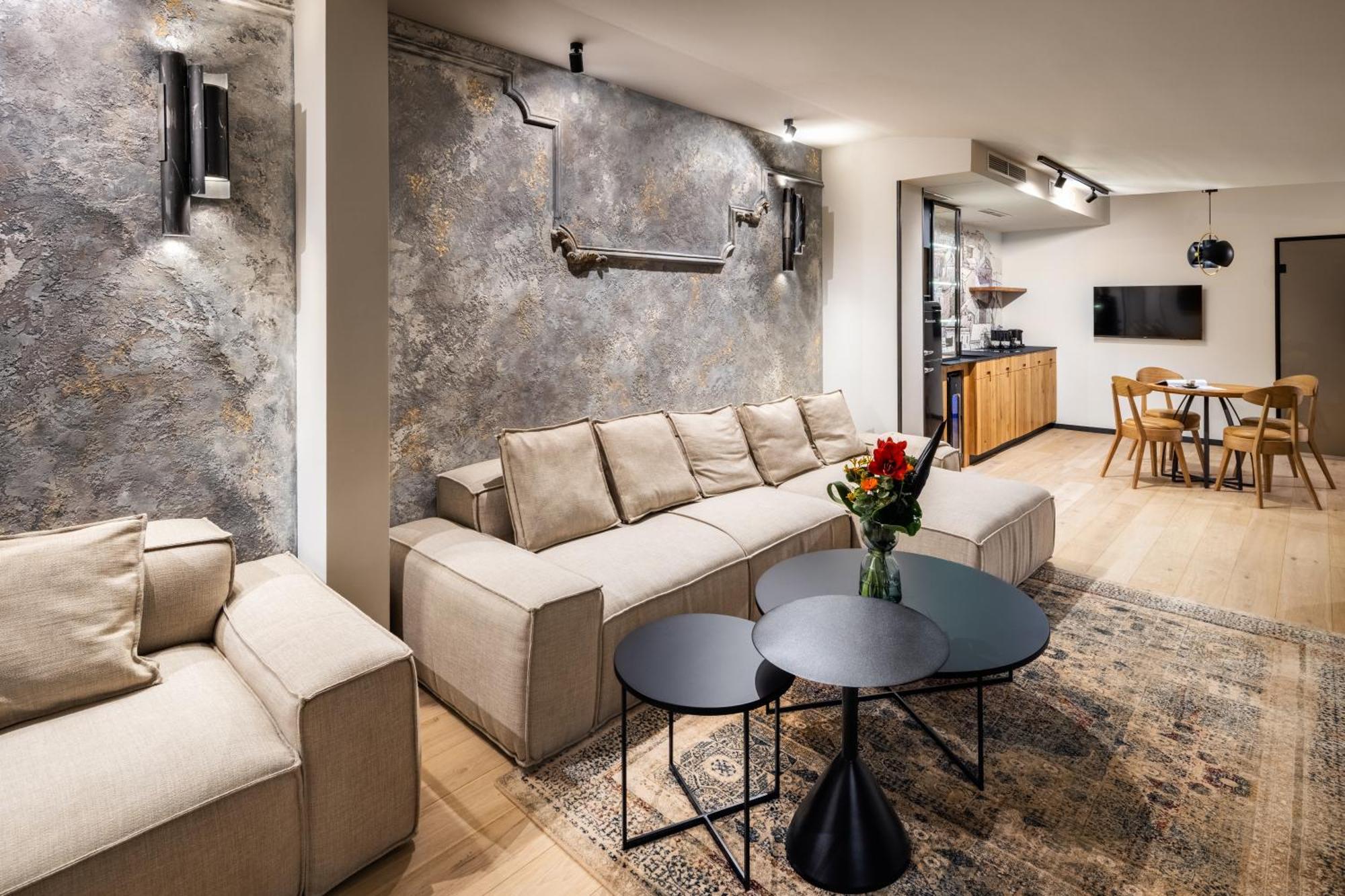 Nomadic Urban Premium Suites Krakau Exterior foto