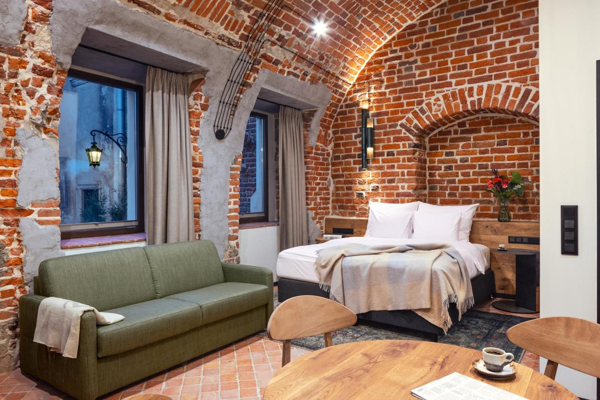 Nomadic Urban Premium Suites Krakau Exterior foto