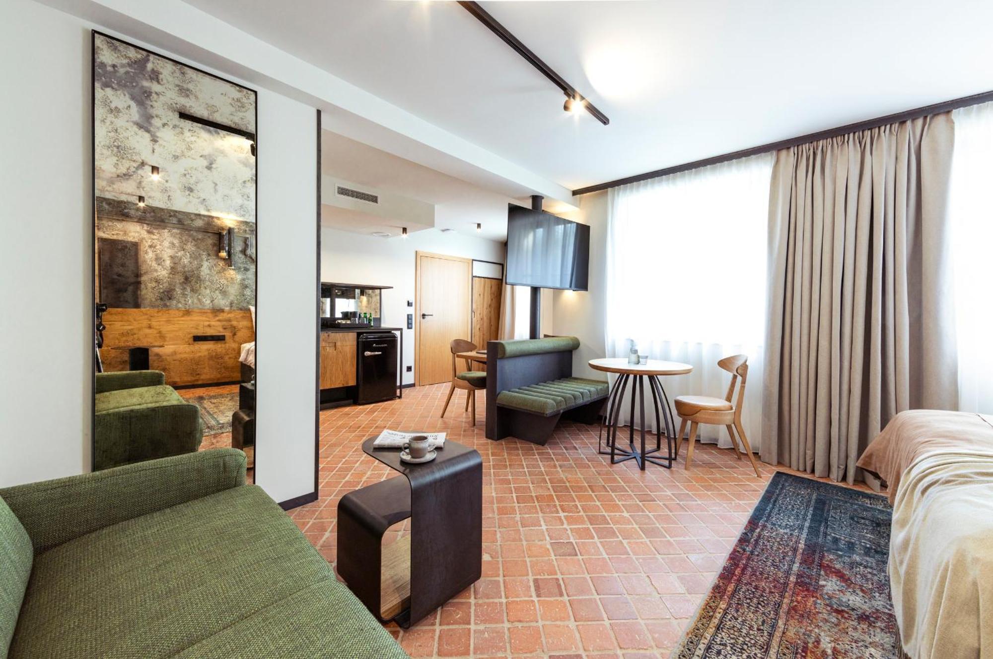 Nomadic Urban Premium Suites Krakau Exterior foto