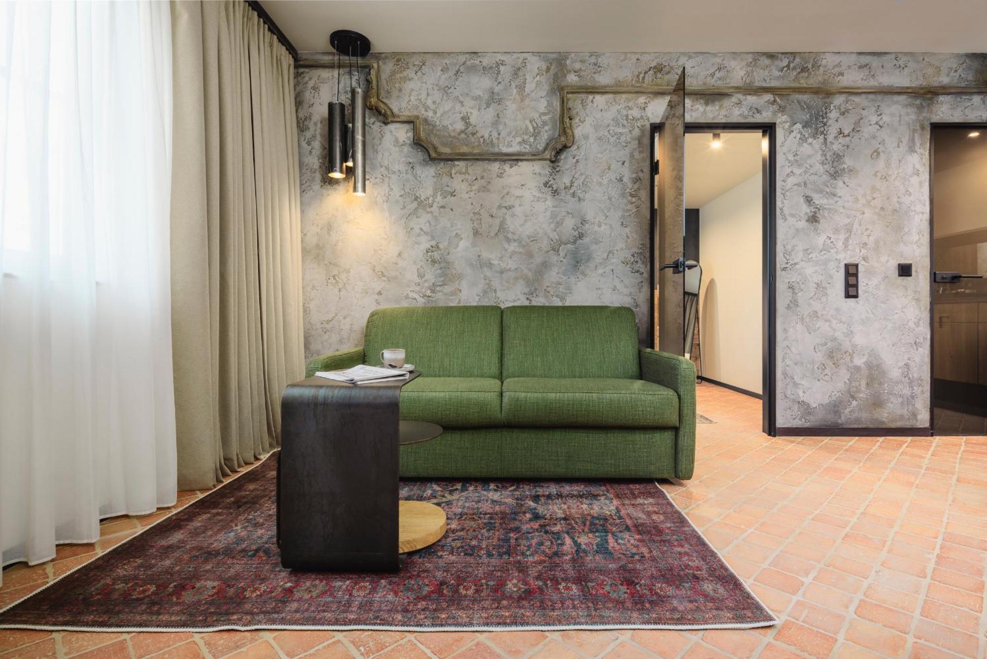 Nomadic Urban Premium Suites Krakau Exterior foto